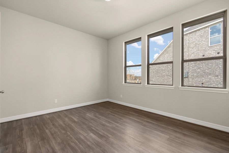 Dining room. Note: Sample product photo - actual exterior and interior selections may vary.
