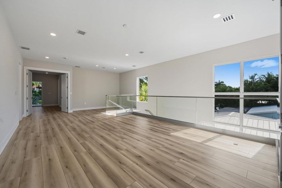 Spacious, unfurnished interior of a new home in , Delray Beach (Image 37). Spacious, unfurnished interior of a new home in , Delray Beach (Image 37).