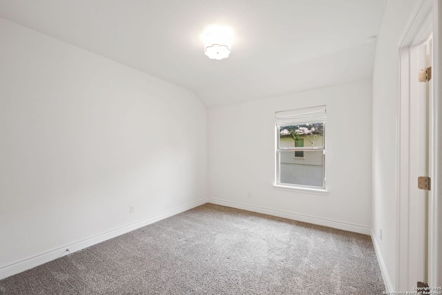 Spacious, unfurnished interior of a new home in Esperanza - 70', Boerne (Image 18). Spacious, unfurnished interior of a new home in Esperanza - 70', Boerne (Image 18).