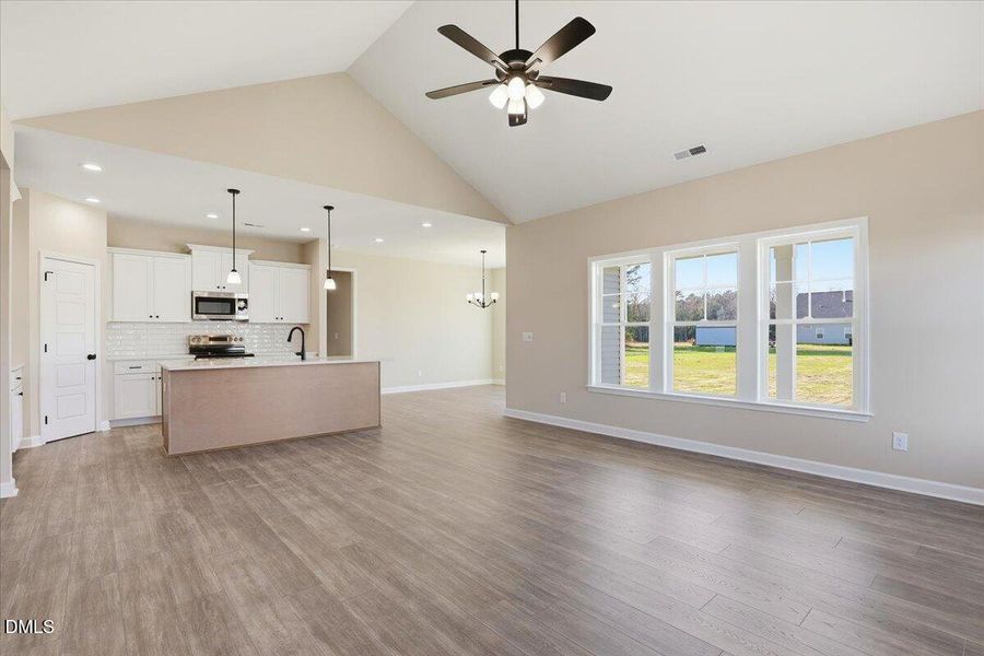 16-3711 Drew Farmer Rd-16