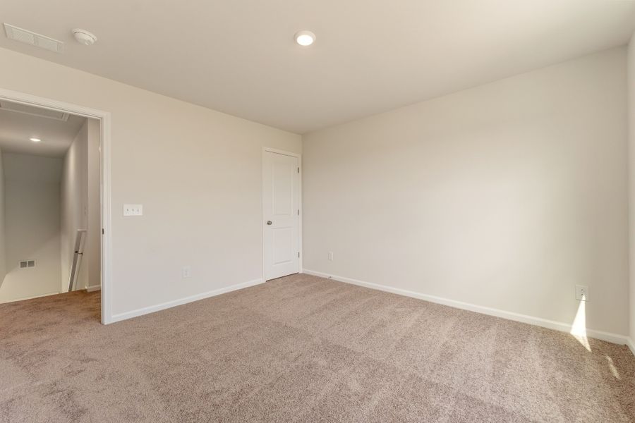Spacious, unfurnished interior of a new home in Mayfair Village, Spartanburg (Image 22).