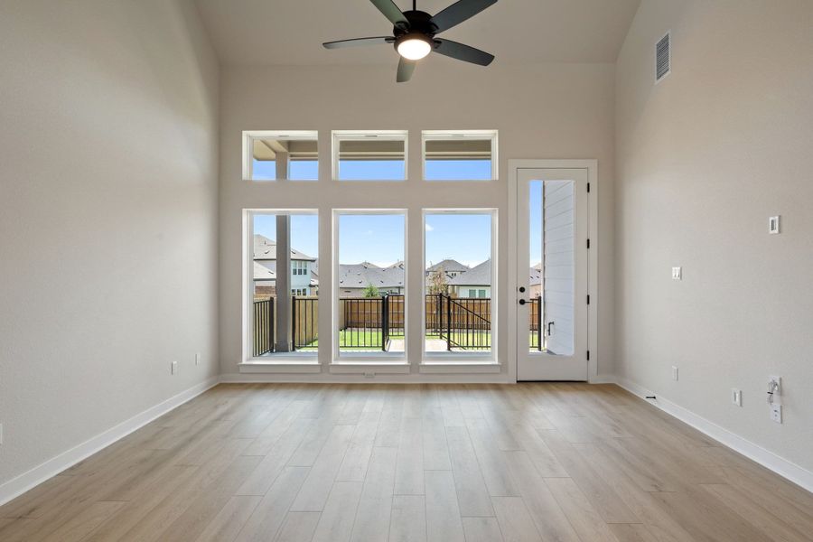 Spacious, unfurnished interior of a new home in Heritage, Dripping Springs (Image 29). Spacious, unfurnished interior of a new home in Heritage, Dripping Springs (Image 29).