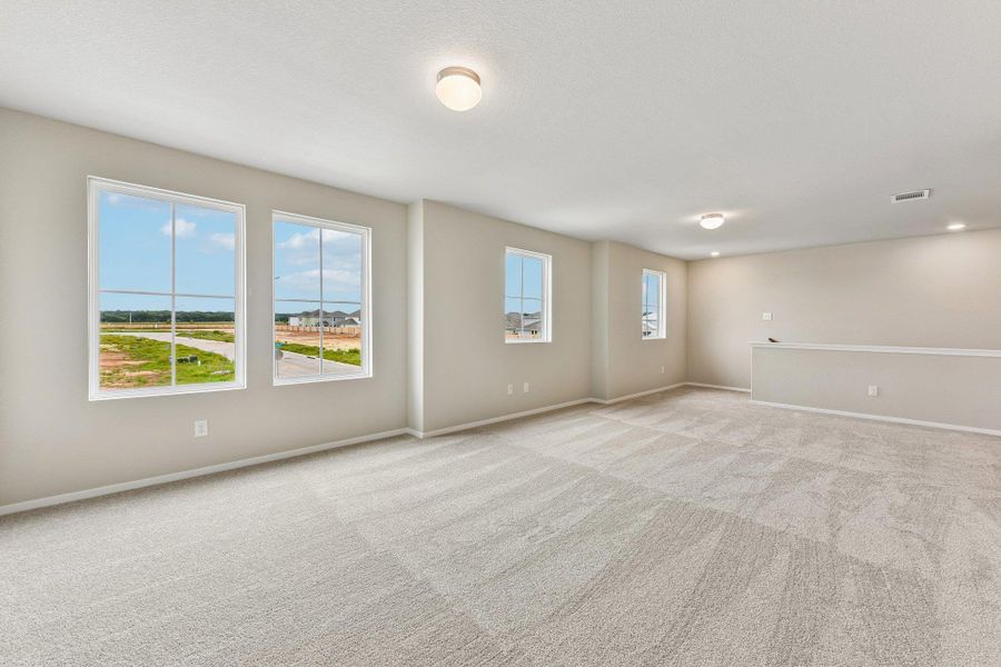 Spacious, unfurnished interior of a new home in Cascade, Liberty Hill (Image 26).