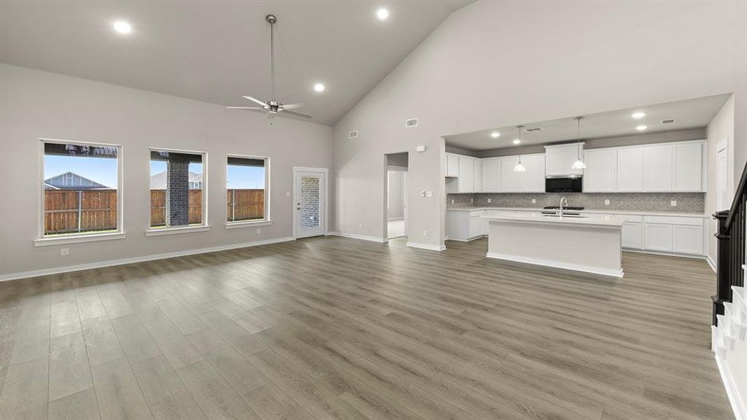 07. 1315 Burgess - Dining (2)