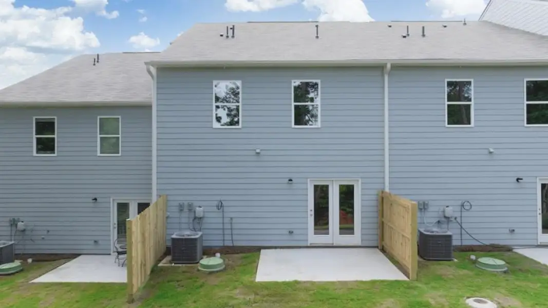 Exterior details and patio area of a home in Mountain Park, Dahlonega (Image 3).