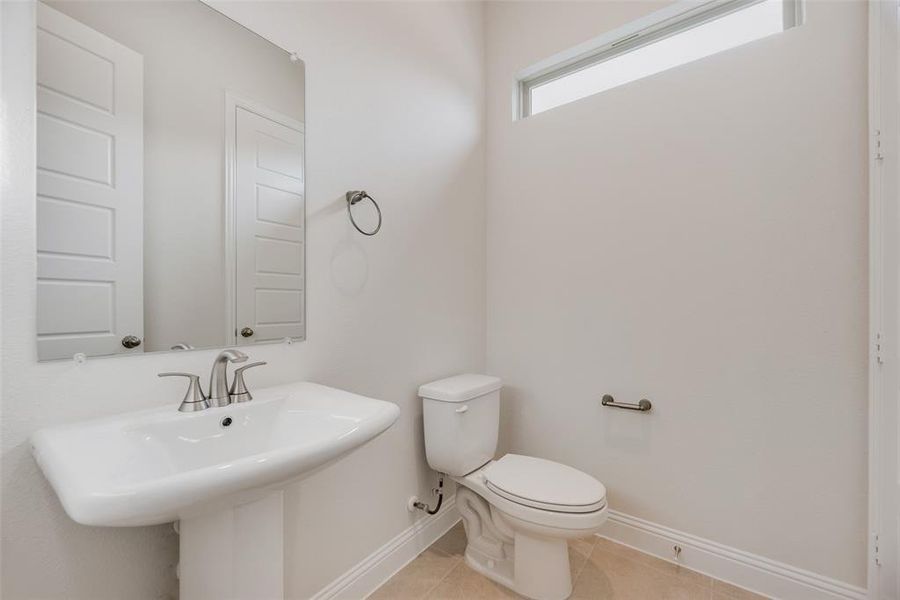 Furnished interior view inside a new home in Bayside, Rowlett (Image 14).