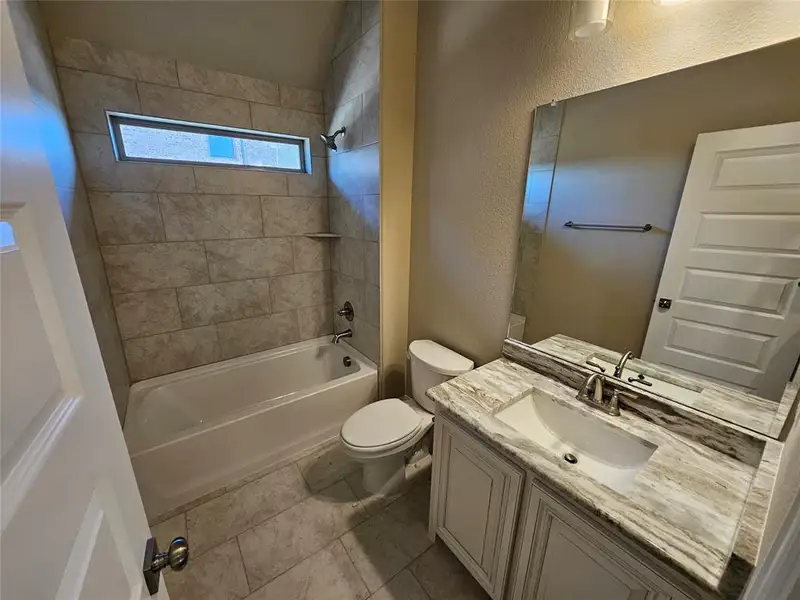 Furnished interior view inside a new home in Trails of Trenton, Trenton (Image 5).