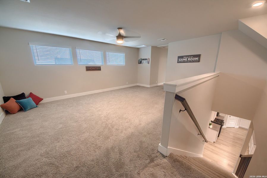 Spacious, unfurnished interior of a new home in Brookstone Creek, San Antonio (Image 24).