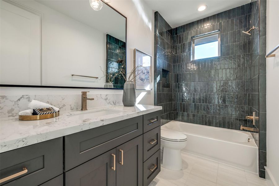 * Est Comp 6/30/26 ** PHOTO OF MODEL HOME * SELECTIONS MAY VARY * PHOTOS MAY SHOW A SIMILAR FLOOR PLAN AND/OR UPGRADED/ALTERNATIVE FINISHES * Please use these photos as a guide ONLY * * Est Comp 6/30/26 ** PHOTO OF MODEL HOME * SELECTIONS MAY VARY * PHOTOS MAY SHOW A SIMILAR FLOOR PLAN AND/OR UPGRADED/ALTERNATIVE FINISHES * Please use these photos as a guide ONLY *