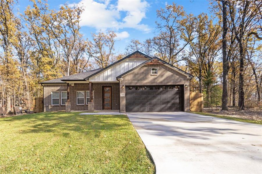 Front exterior of a new home in , Trinidad, TX, highlighting curb appeal (Image 21). Front exterior of a new home in , Trinidad, TX, highlighting curb appeal (Image 21).
