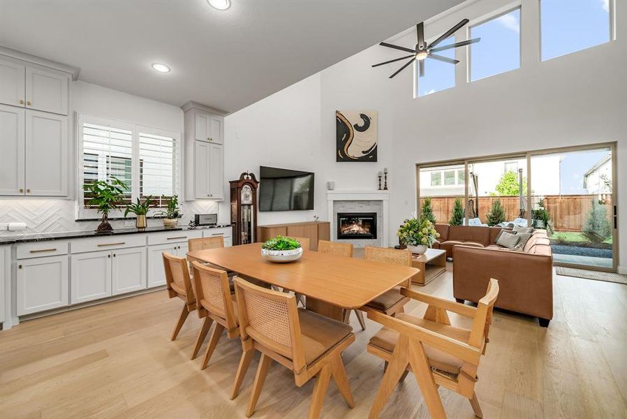 Furnished interior view inside a new home in Fields 50', Frisco (Image 16).