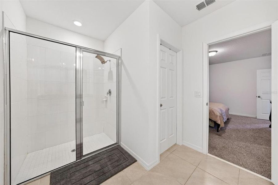 Furnished interior view inside a new home in Deer Run at Crosswinds, Davenport (Image 10).
