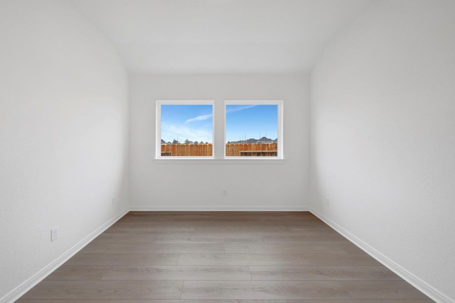 Spacious, unfurnished interior of a new home in The Grand Prairie 50’, Hockley (Image 19).