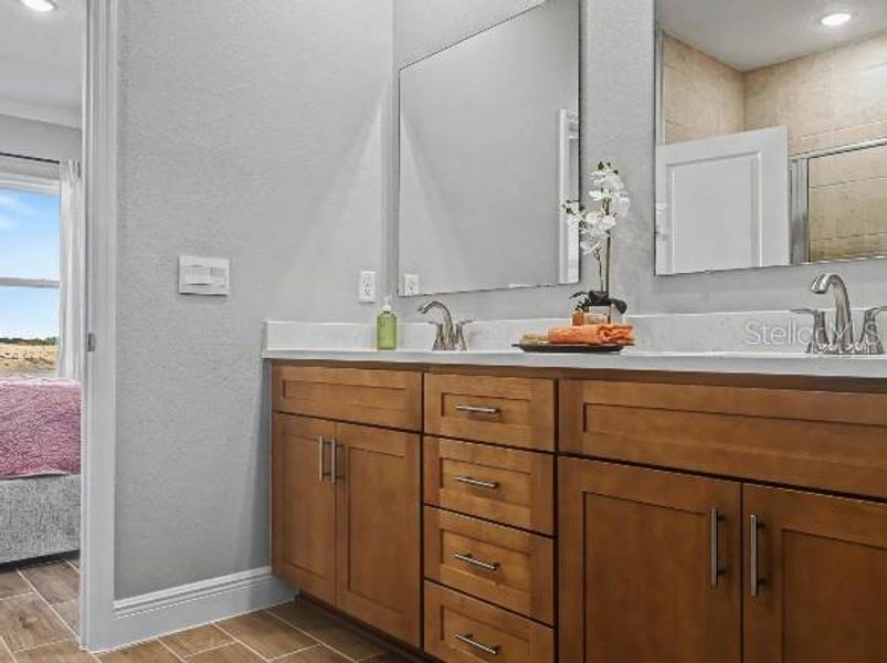 Image 34 of a home in Oakstone Farms.