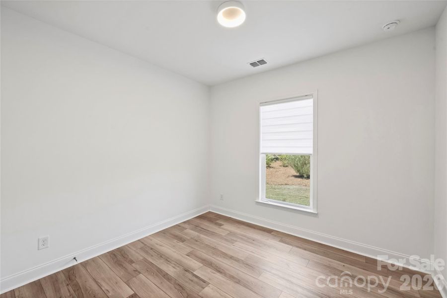Spacious, unfurnished interior of a new home in , Concord (Image 30).