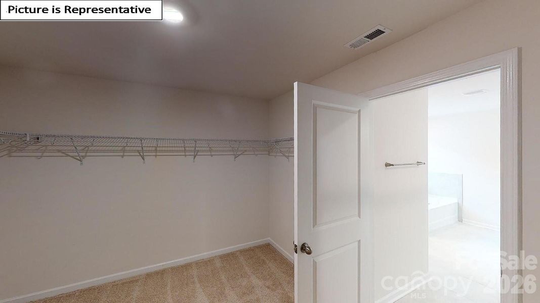Spacious, unfurnished interior of a new home in Sylvan Creek, Denver (Image 26).