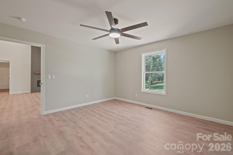 Spacious, unfurnished interior of a new home in , Valdese (Image 22).