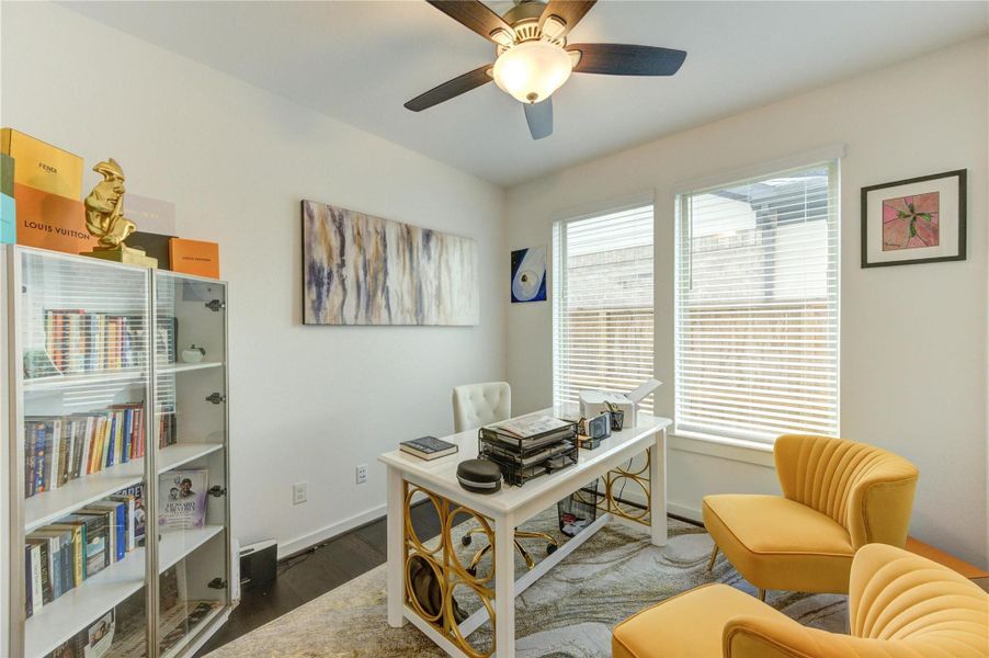 Furnished interior view inside a new home in Sienna 45', 50', Missouri City (Image 5).