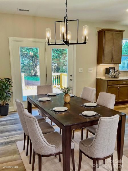 Kitchen/Dining Area