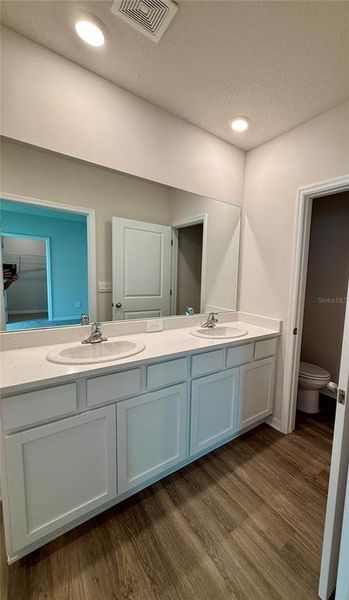 Furnished interior view inside a new home in Star Farms at Lakewood Ranch, Lakewood Ranch (Image 14).
