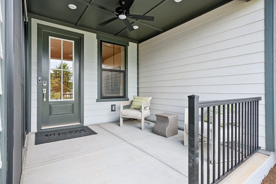 Representative exterior details of a home built from the Boyd by Tri Pointe Homes in Seven Oaks, Belmont (Image 3).
