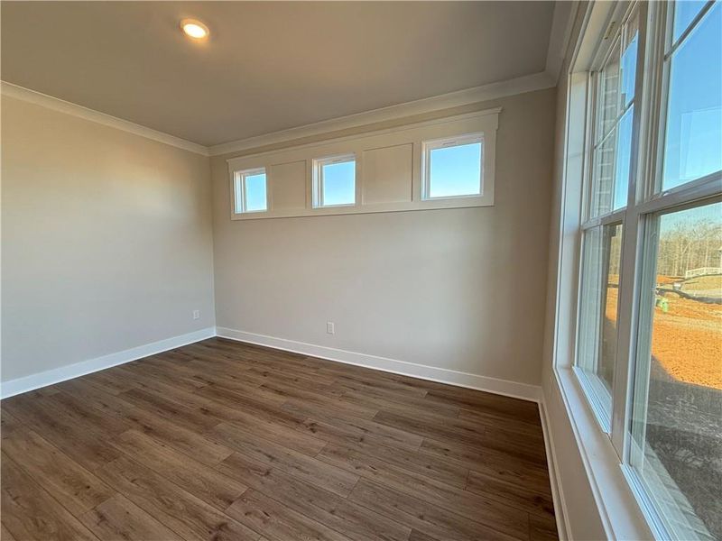 Spacious, unfurnished interior of a new home in Ponderosa Farms Manor, Gainesville (Image 38).