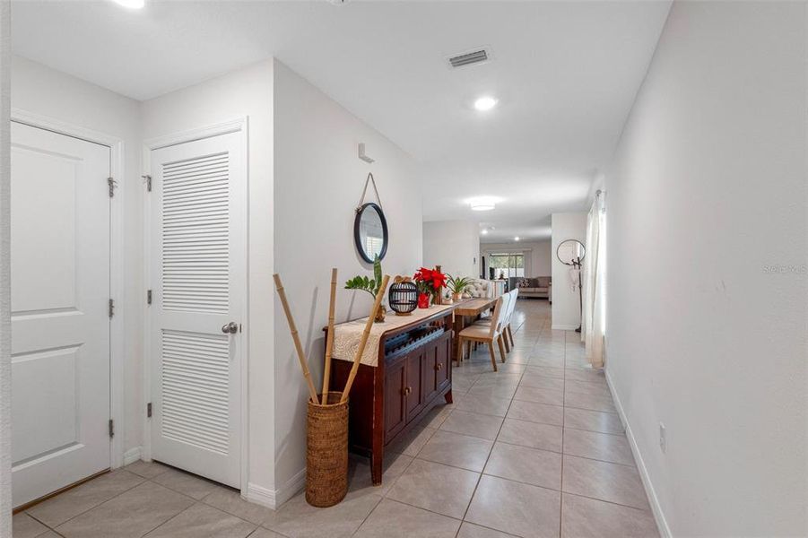 Furnished interior view inside a new home in North Park Isle, Plant City (Image 7). Furnished interior view inside a new home in North Park Isle, Plant City (Image 7).