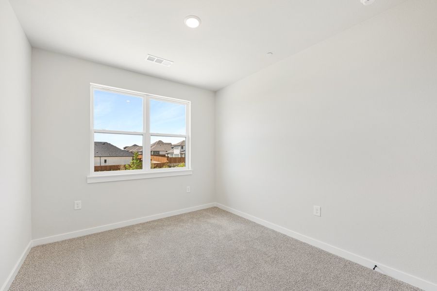 Spacious, unfurnished interior of a new home in Wildridge, Oak Point (Image 40). Spacious, unfurnished interior of a new home in Wildridge, Oak Point (Image 40).