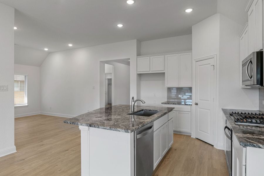 3br New Home in Heartland, TX.  - Slide 14