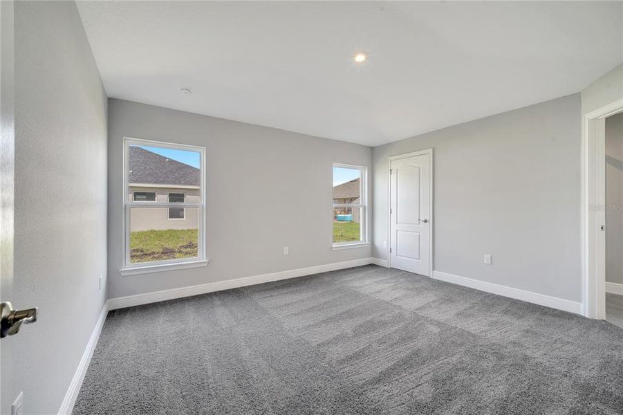 Spacious, unfurnished interior of a new home in , Kissimmee (Image 31).