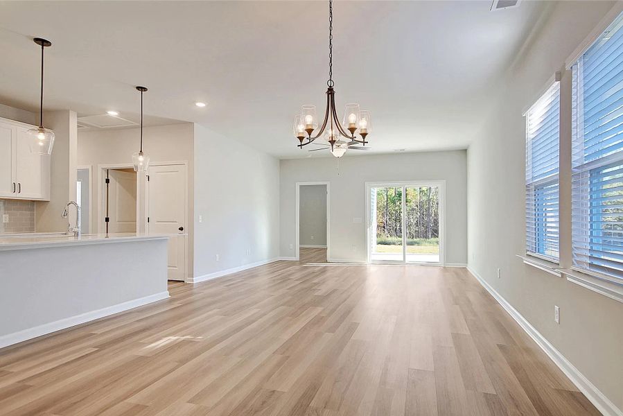 Spacious, unfurnished interior of a new home in , Ravenel (Image 7).