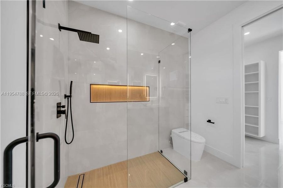 Furnished interior view inside a new home in , Lehigh Acres (Image 16).