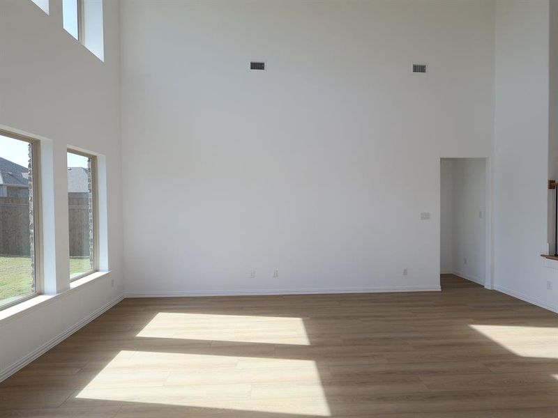 Spacious, unfurnished interior of a new home in Vintage Village, Argyle (Image 23).