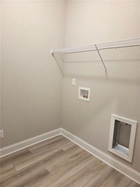 Spacious, unfurnished interior of a new home in , Waleska (Image 8). Spacious, unfurnished interior of a new home in , Waleska (Image 8).