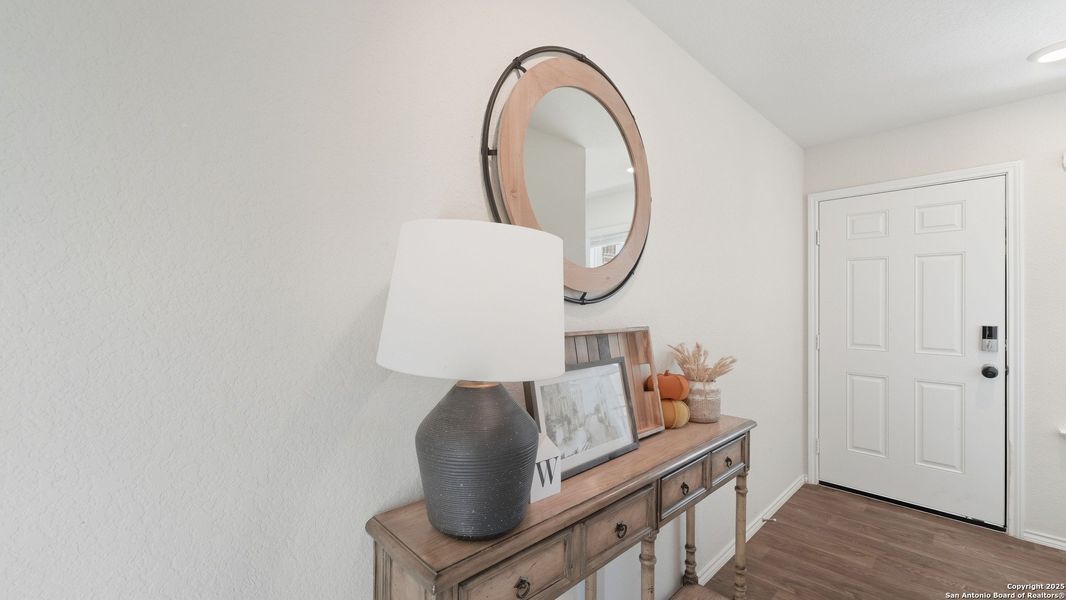 Furnished interior view inside a new home in , Floresville (Image 38).
