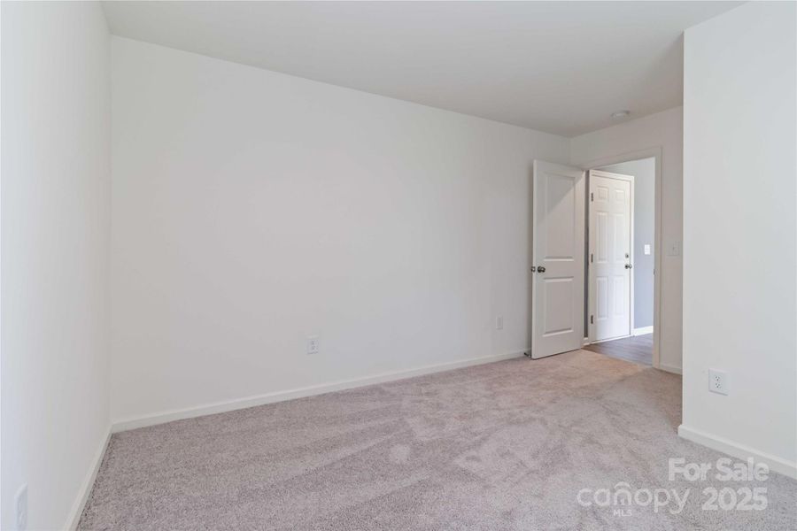 Spacious, unfurnished interior of a new home in , Cowpens (Image 12).