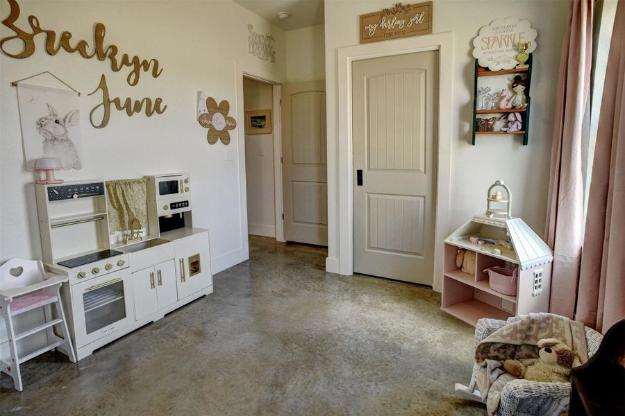 Furnished interior view inside a new home in , Waelder (Image 21).