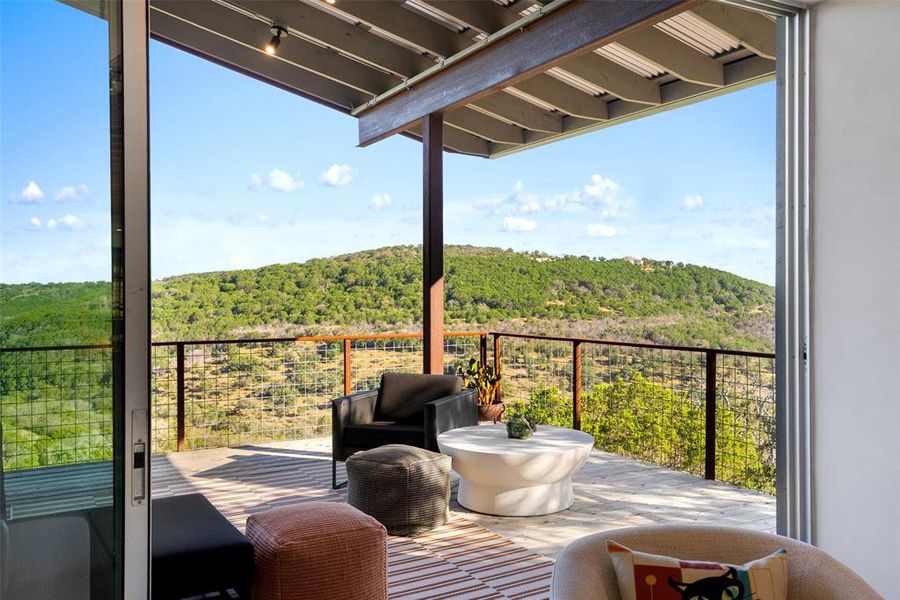 Exterior details and patio area of a home in , Burnet (Image 20).