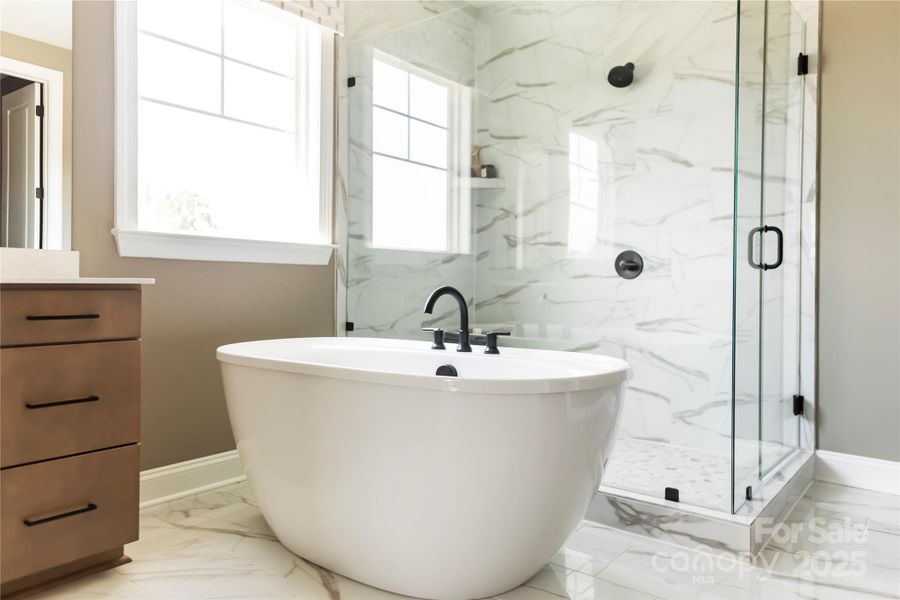 Plan 4 | McLean South Shore *actual finishes, structural selections, and orientation may vary.