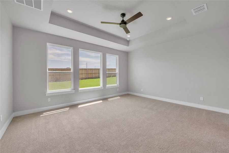 Spacious, unfurnished interior of a new home in Rosenthal Estates, Lorena (Image 18).