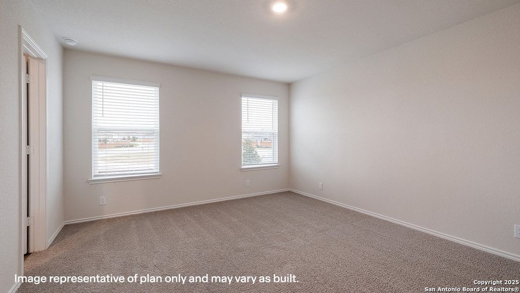 Spacious, unfurnished interior of a new home in Redbird Ranch, San Antonio (Image 14).