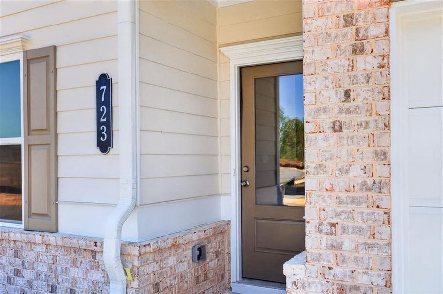 Exterior details and patio area of a home in Evergreen at Lakeside, Temple (Image 3).