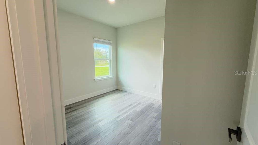 Spacious, unfurnished interior of a new home in , Ocala (Image 25).