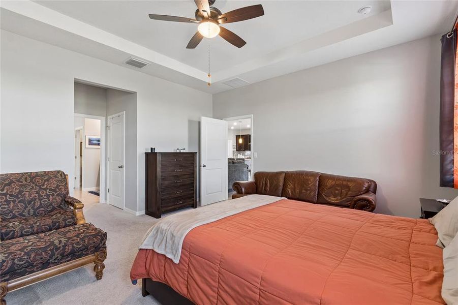 Furnished interior view inside a new home in , Wesley Chapel (Image 9).