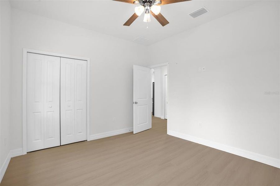 Spacious, unfurnished interior of a new home in , Astatula (Image 14).