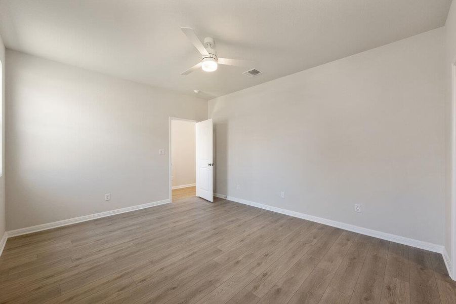 Spacious, unfurnished interior of a new home in La Cima, San Marcos (Image 26).