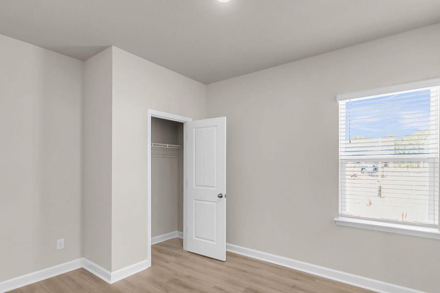 Spacious, unfurnished interior of a new home in Tea Farm, Ravenel (Image 40).
