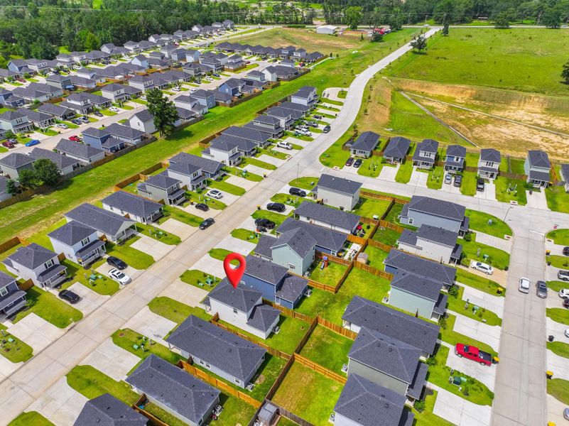 Minutes from TX-105, I-45, shopping, dining, and top-rated Conroe ISD schools Minutes from TX-105, I-45, shopping, dining, and top-rated Conroe ISD schools