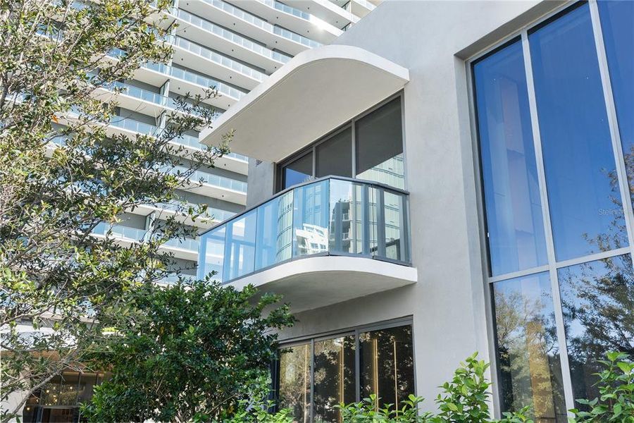 Condo located in Tampa, FL showcasing its design and architecture (Image 36). Condo located in Tampa, FL showcasing its design and architecture (Image 36).