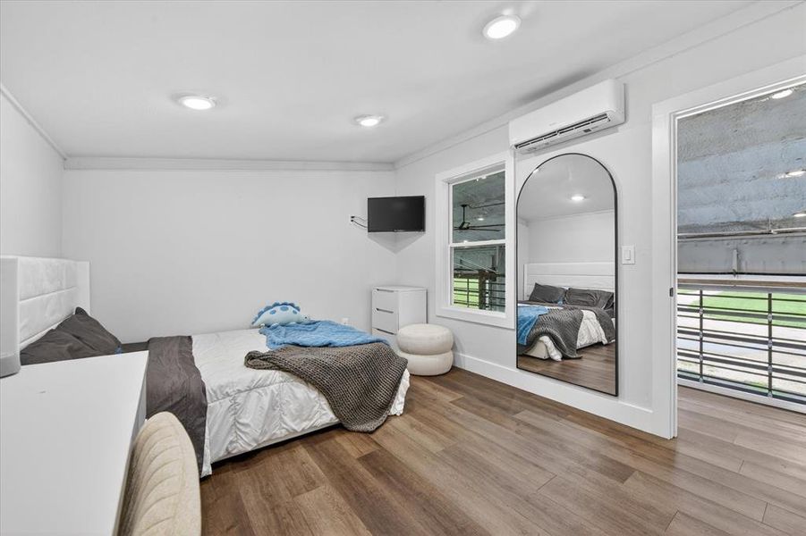 Furnished interior view inside a new home in , Ponder (Image 26).